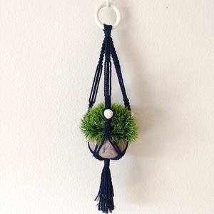 ❌SOLD❌🌿Handmade Macrame Mini Plant Hanger🌿